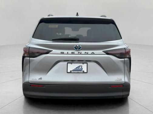 2024 Toyota Sienna XLE 7 Passenger