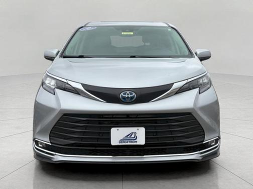 2024 Toyota Sienna XLE 7 Passenger