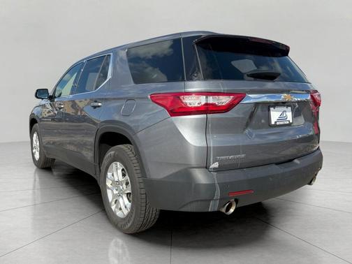 Satin Steel Metallic 2020 Chevrolet Traverse LS