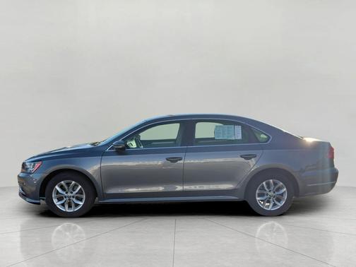 2016 Volkswagen Passat 1.8T S