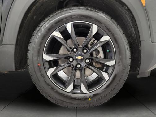 Mosaic Black Metallic 2023 Chevrolet Trailblazer LT
