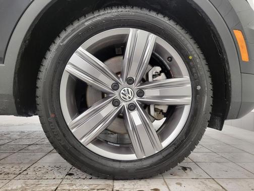 2021 Volkswagen Tiguan 2.0T SEL