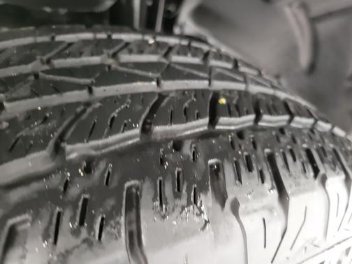 Black Clearcoat 2023 Jeep Gladiator Sport S