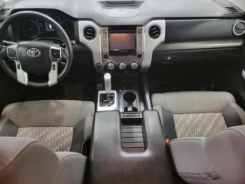 2018 Toyota Tundra SR5