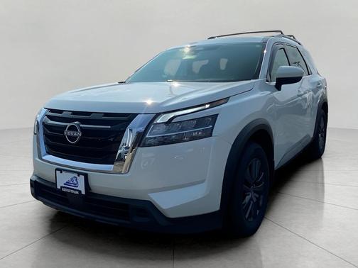 2022 Nissan Pathfinder SV 4WD