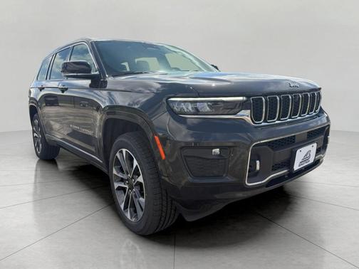 Rocky Mountain Pearlcoat 2022 Jeep Grand Cherokee L Overland