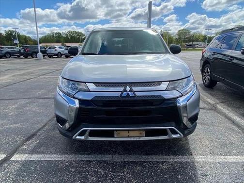 2019 Mitsubishi Outlander ES