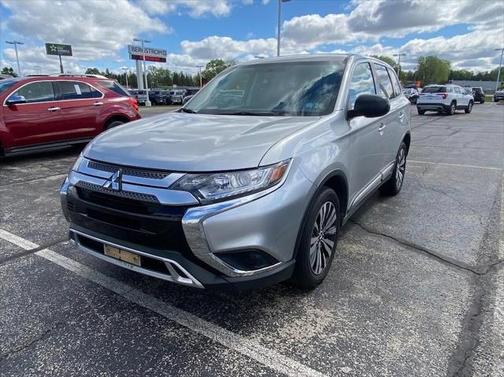2019 Mitsubishi Outlander ES