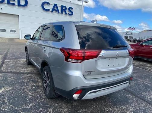 2019 Mitsubishi Outlander ES