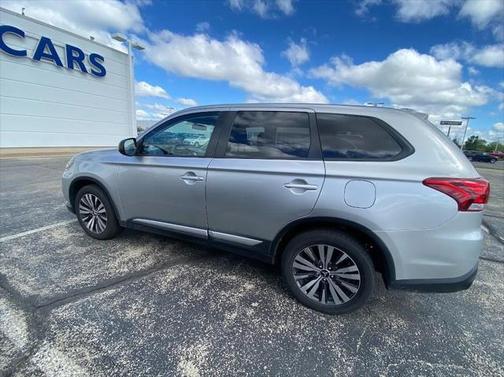 2019 Mitsubishi Outlander ES