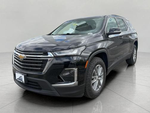 Mosaic Black Metallic 2023 Chevrolet Traverse LT Cloth