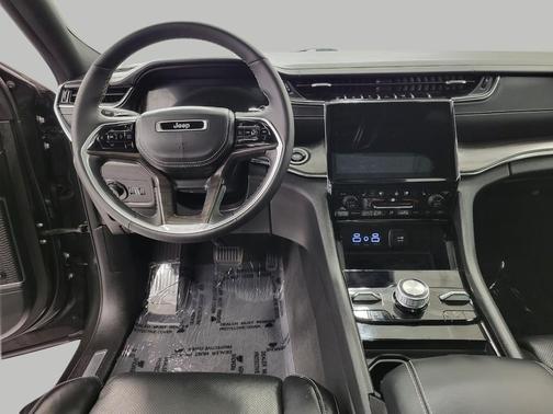 Rocky Mountain Pearlcoat 2024 Jeep Grand Cherokee Overland