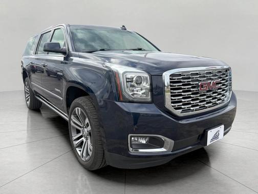 Dark Sapphire Blue Metallic 2019 GMC Yukon XL Denali