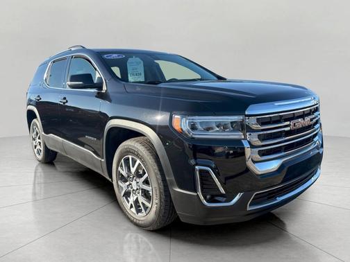 2023 GMC Acadia AWD SLT