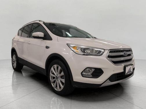 White Platinum Metallic Tri-Coat 2017 Ford Escape Titanium