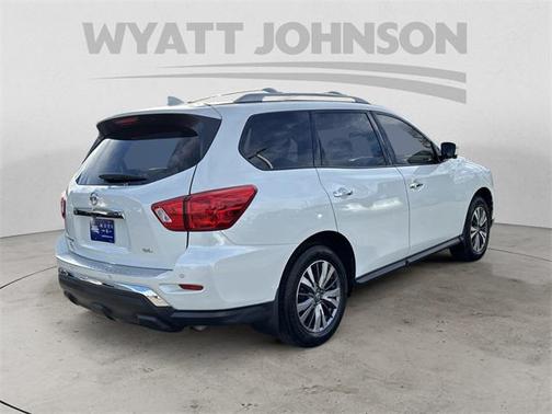 2020 Nissan Pathfinder SL 2WD