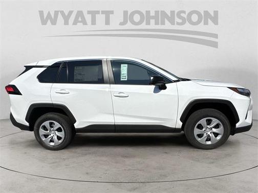 2025 Toyota RAV4 LE