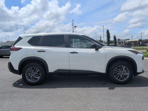 Glacier White 2023 Nissan Rogue S