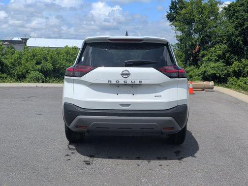 Glacier White 2023 Nissan Rogue S