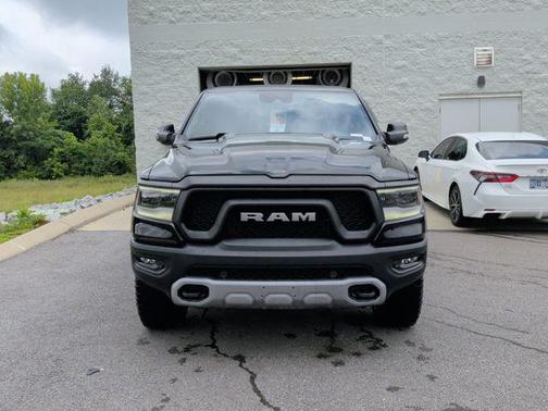 Diamond Black Crystal Pearlcoat 2022 RAM 1500 Rebel