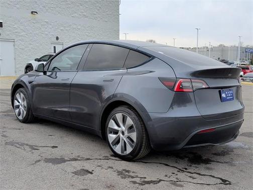 2021 Tesla Model Y Standard Range Rear-Wheel Drive