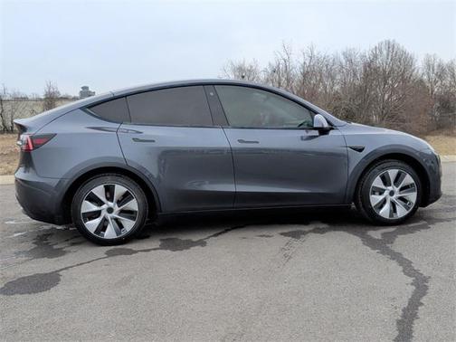 2021 Tesla Model Y Standard Range Rear-Wheel Drive