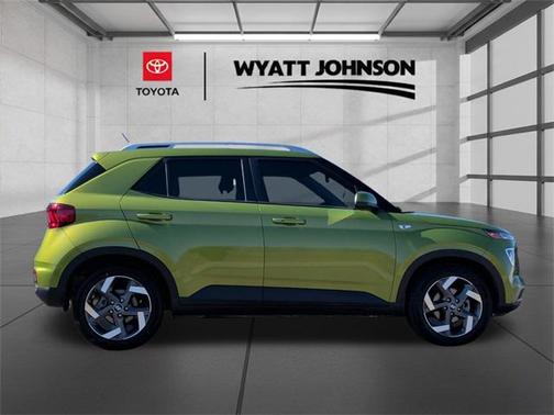 2024 Hyundai VENUE SEL