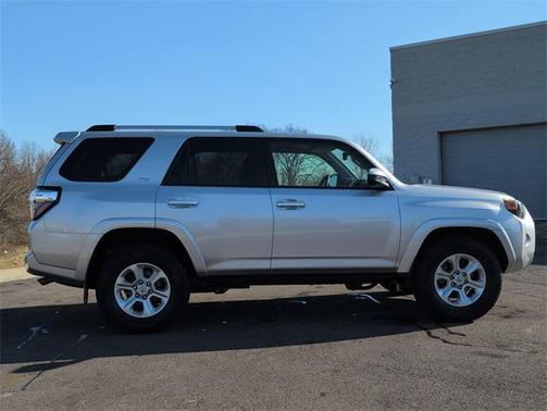 2023 Toyota 4Runner SR5