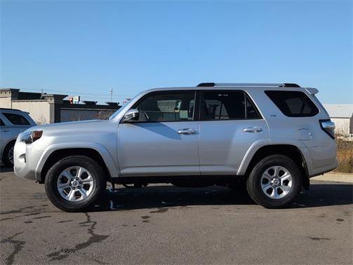 2023 Toyota 4Runner SR5