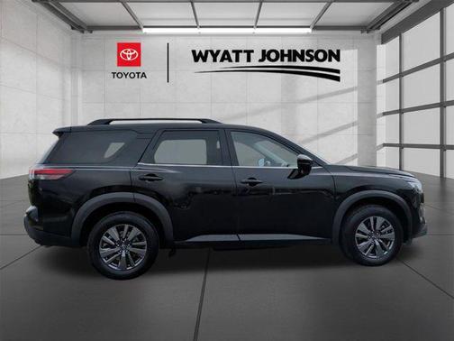 2024 Nissan Pathfinder SV FWD