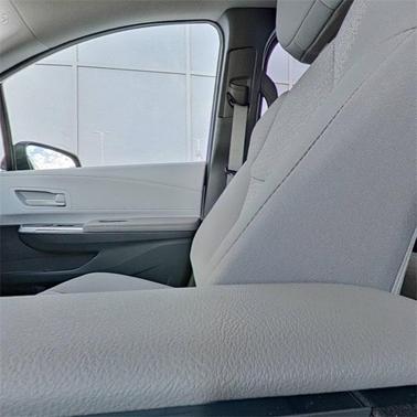 2025 Toyota Sienna LE