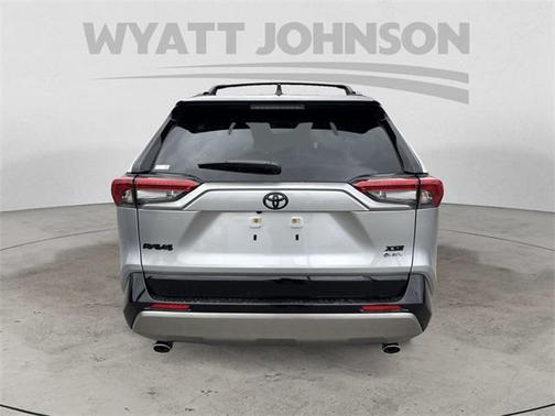 2025 Toyota RAV4 Hybrid SE