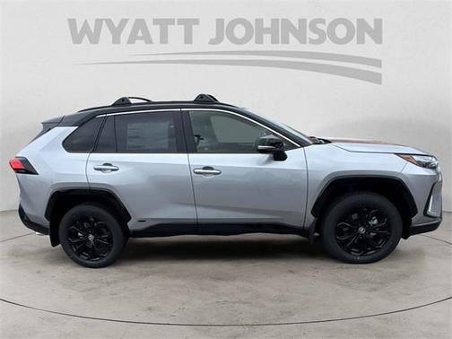 2025 Toyota RAV4 Hybrid SE