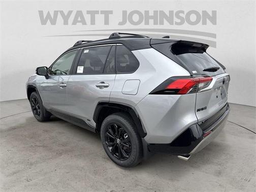 2025 Toyota RAV4 Hybrid SE