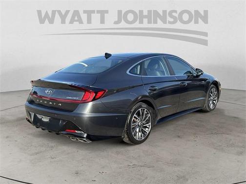 2022 Hyundai SONATA Limited