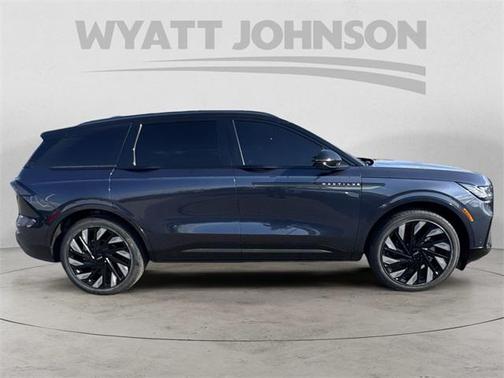 2024 Lincoln Nautilus Reserve