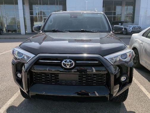 Midnight Black Metallic 2022 Toyota 4Runner SR5 Premium