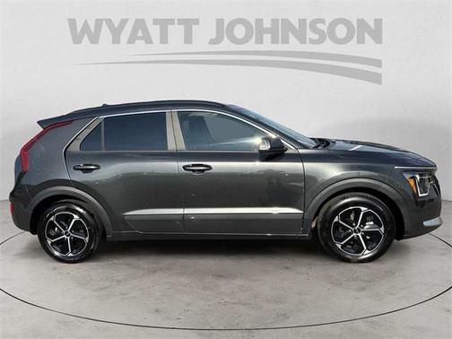 2023 Kia Niro EX