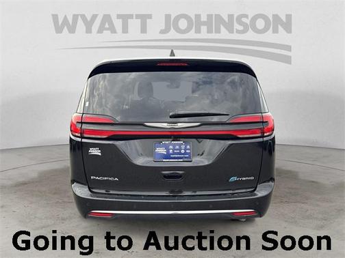 2024 Chrysler Pacifica Hybrid Select