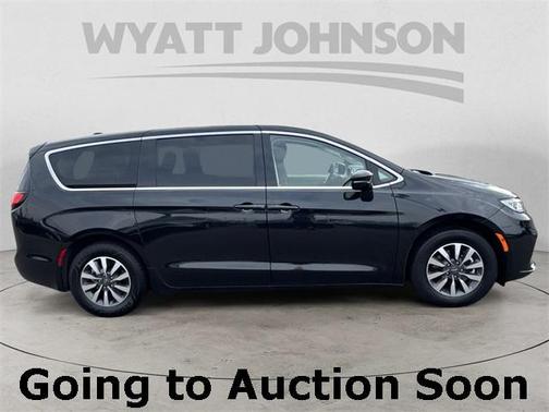 2024 Chrysler Pacifica Hybrid Select
