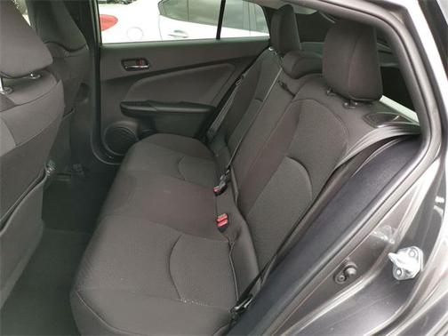 2019 Toyota Prius LE