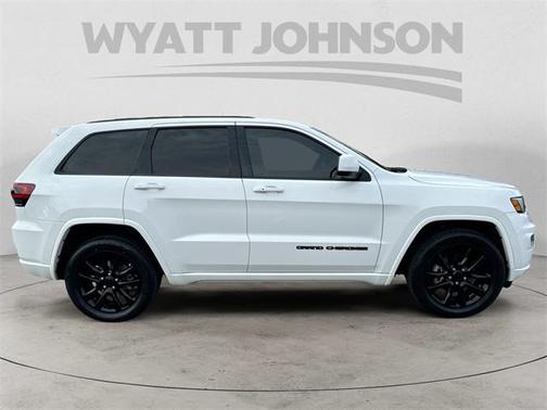 2017 Jeep Grand Cherokee Altitude
