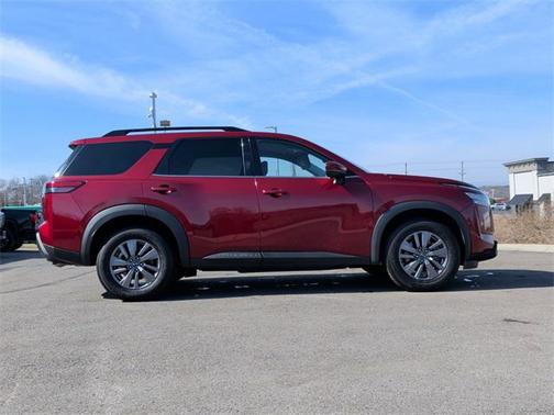 2024 Nissan Pathfinder SV FWD