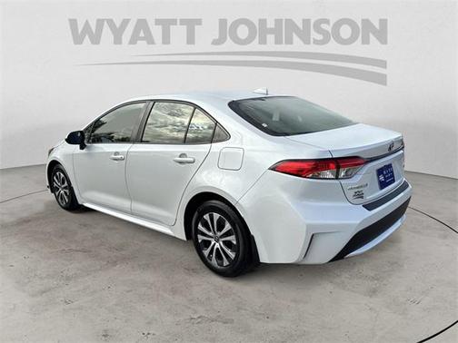2022 Toyota Corolla Hybrid LE
