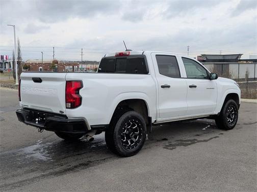 2024 Chevrolet Colorado WT