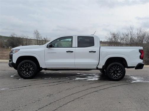 2024 Chevrolet Colorado WT