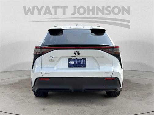 2025 Toyota bZ4X Limited