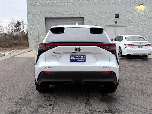 2025 Toyota bZ4X Limited