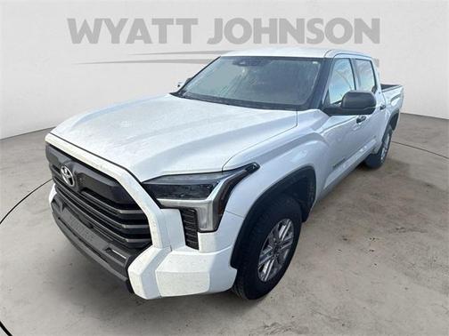 2022 Toyota Tundra SR5