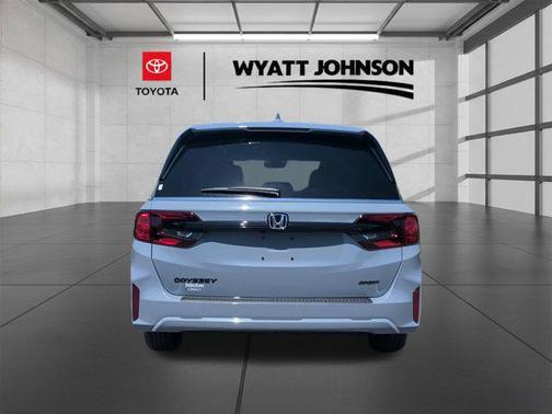 Sonic Gray Pearl 2026 Honda Odyssey Sport-L